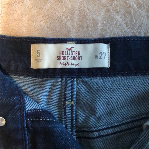 Hollister High Rise Shorts - Picture 3 of 3